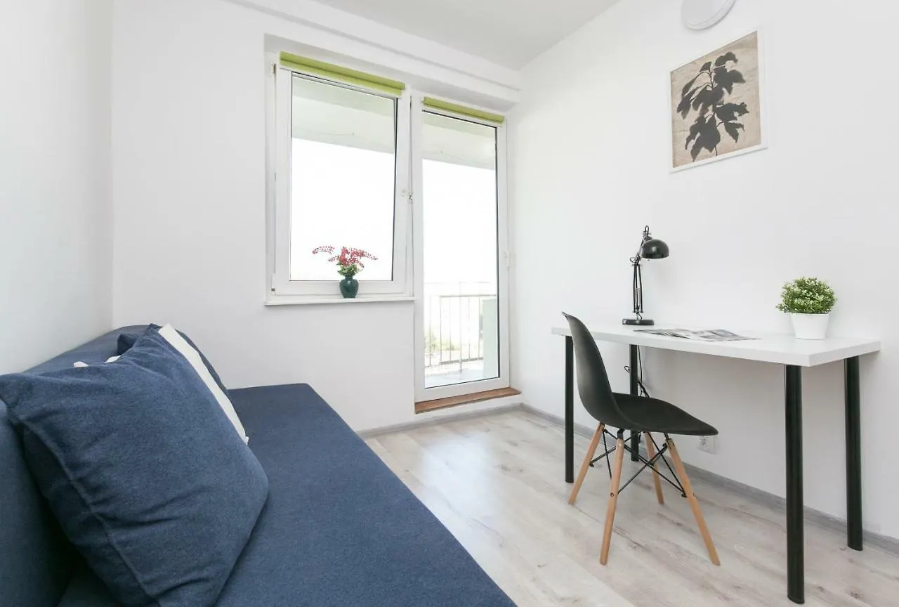 Rooms4Less Gdansk Homestay